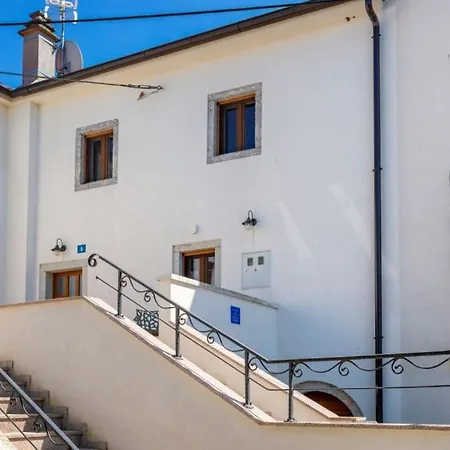 Beautiful Casa Felicita In Malinska